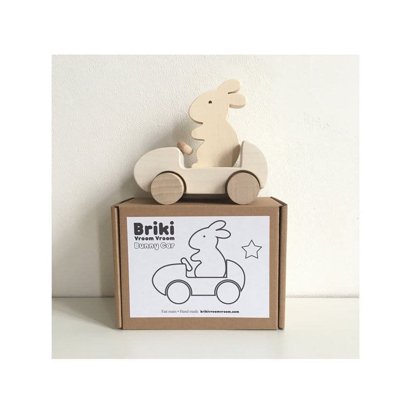 Bunny Car - das hübsche Holzauto mit süße Hase von Briki Vroom Vroom. Versandkostenfrei ab 39 Euro. goldkind.wien